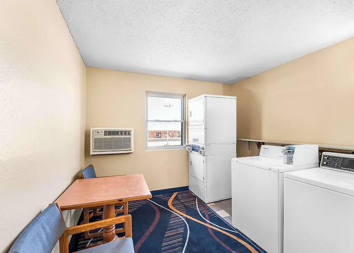 Motel Americas Value Decatur